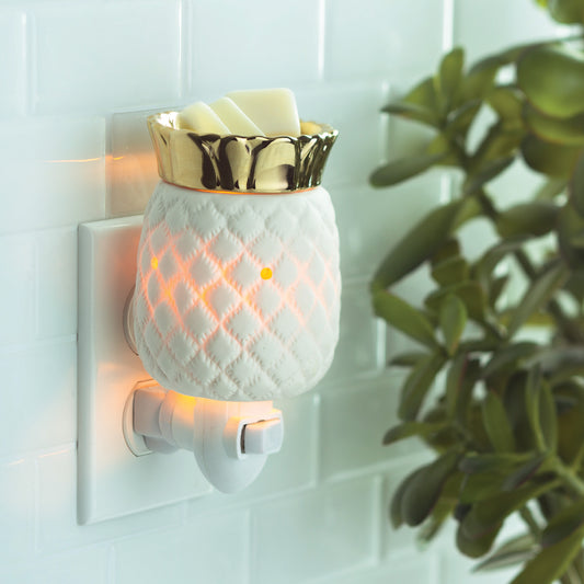 Pineapple Wall Plug-in